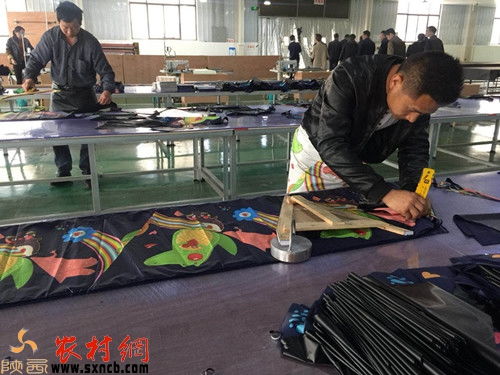 西乡县杨河镇社区工厂 职业中介服务助力就地就业与脱贫致富